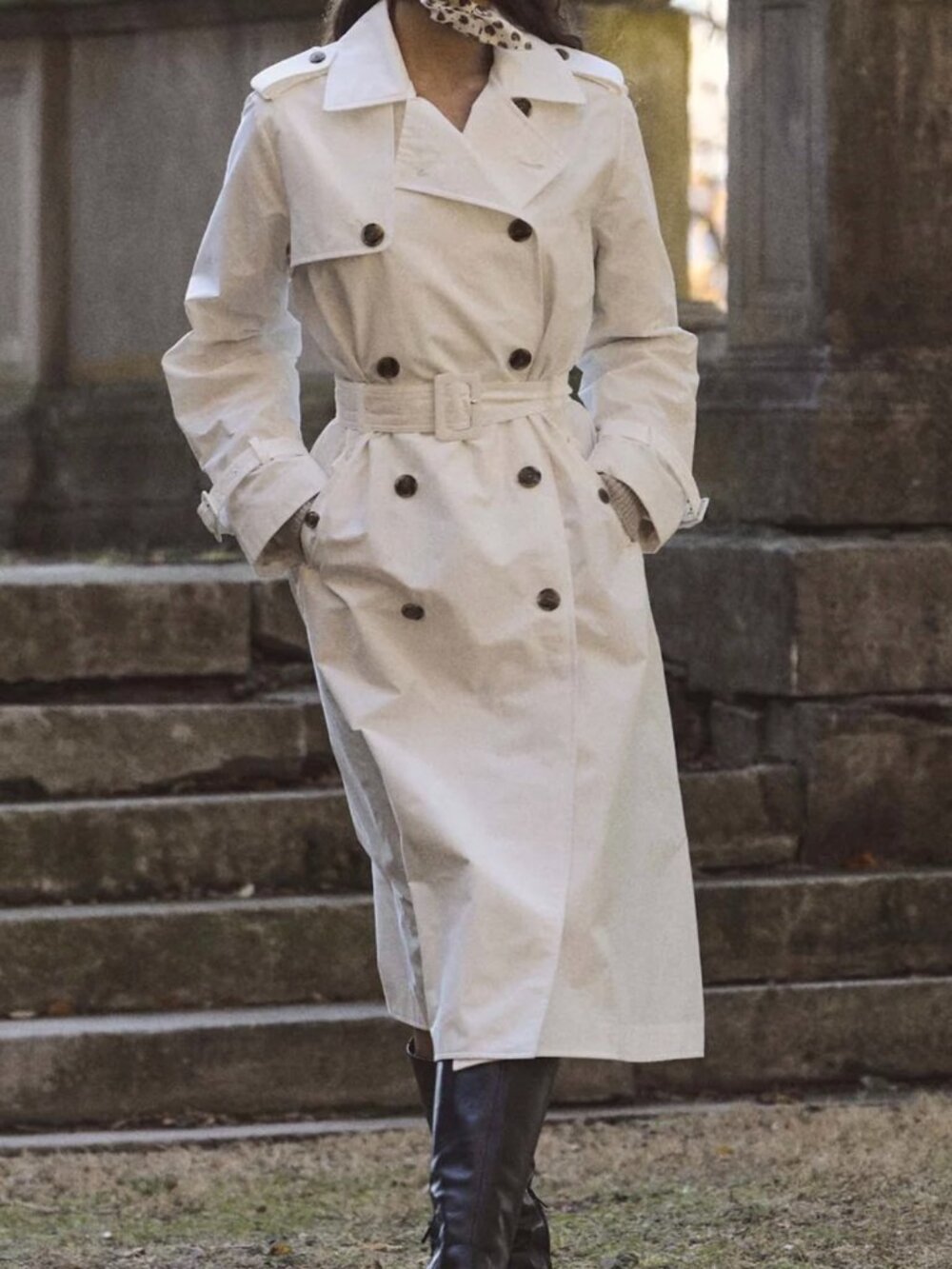 Doen, NWT, Amherst Trench in Salt, Size Small